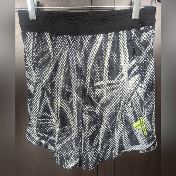 Adidas Boys Heat.RDY Black & White Athletic Shorts Tropical Print-size XS NWT - Picture 6 of 7